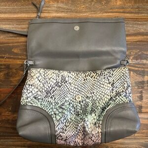 Simply‎ Vera Vera Wang Purse Crossbody 80's Reptile Print Gray NWOT